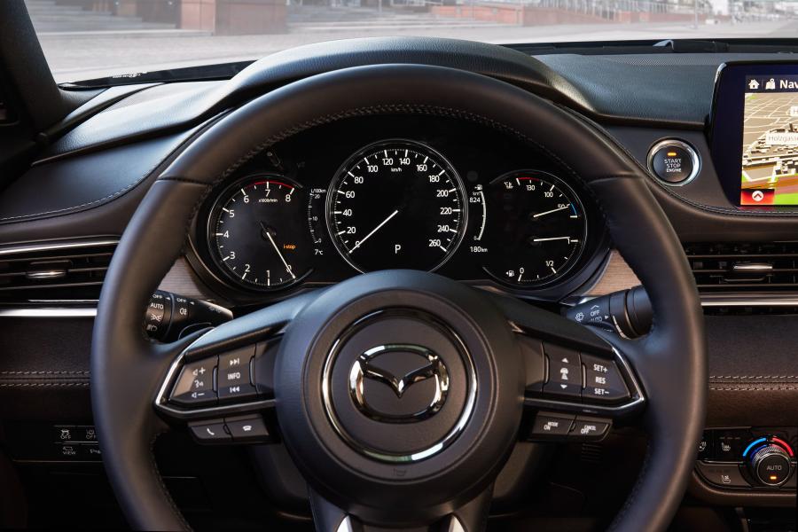 Панель приборов Mazda6 (GJ) 2018 года  (WW) (фото 8 из 45)